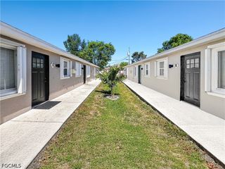 1321 SE 8th AVE 6, Cape Coral, FL 33990