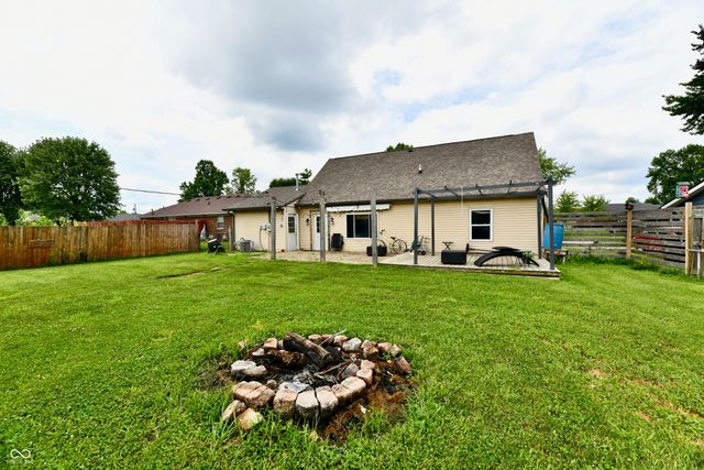 259 Forum Drive, Whiteland, IN 46184