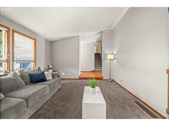 542 Ne 14TH Ave, Hillsboro, OR 97124