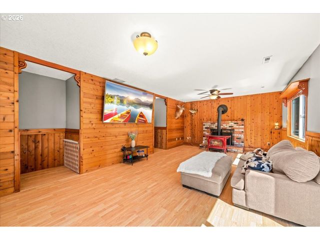 542 Ne 14TH Ave, Hillsboro, OR 97124
