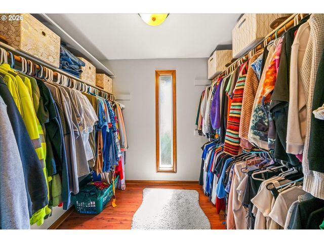 542 Ne 14TH Ave, Hillsboro, OR 97124