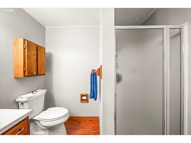 542 Ne 14TH Ave, Hillsboro, OR 97124