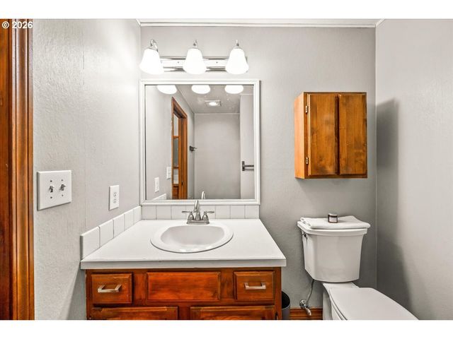 542 Ne 14TH Ave, Hillsboro, OR 97124