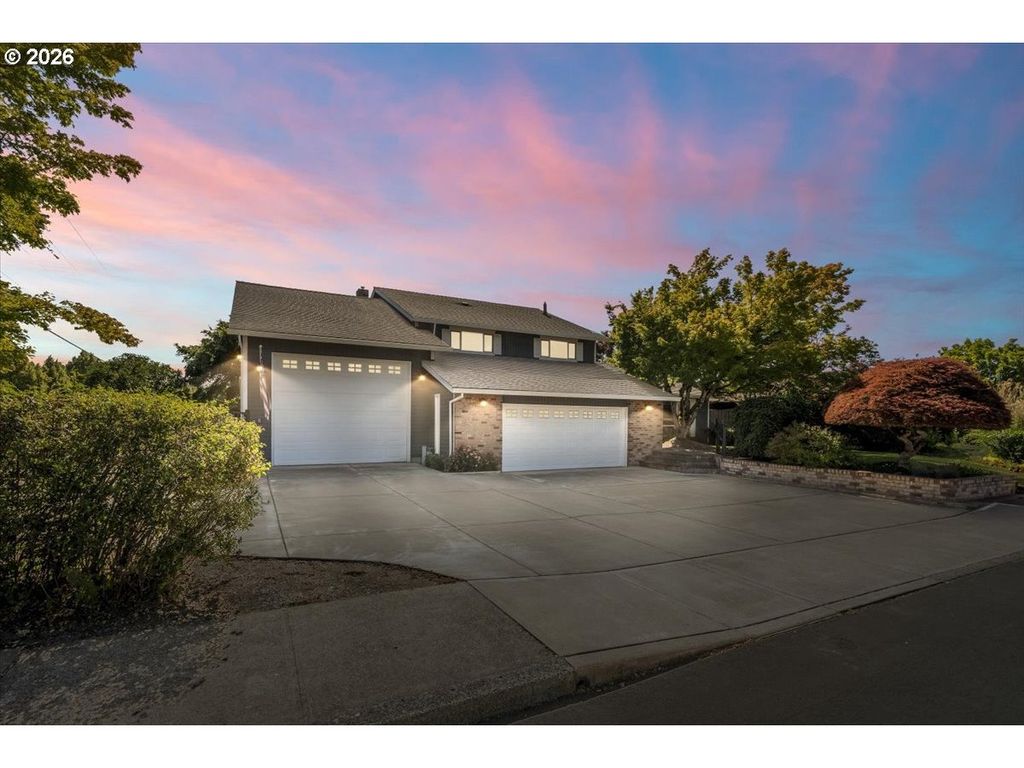 542 Ne 14TH Ave, Hillsboro, OR 97124