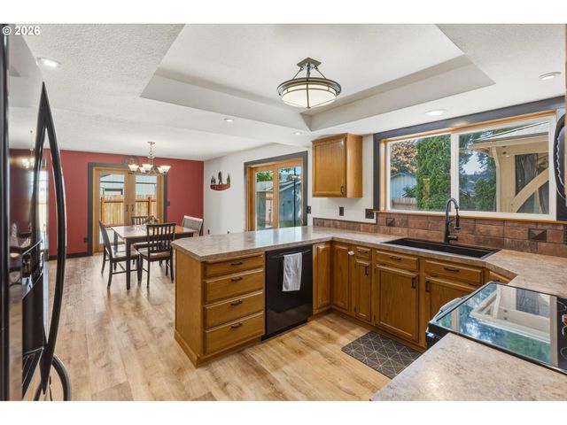 230 VALLEY Way, Woodland, WA 98674