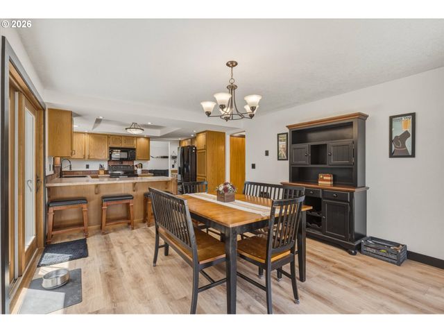 230 VALLEY Way, Woodland, WA 98674