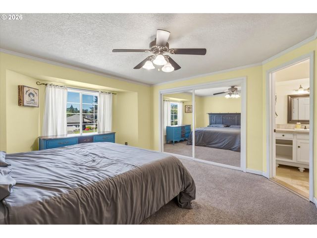 230 VALLEY Way, Woodland, WA 98674