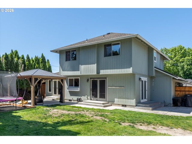 230 VALLEY Way, Woodland, WA 98674