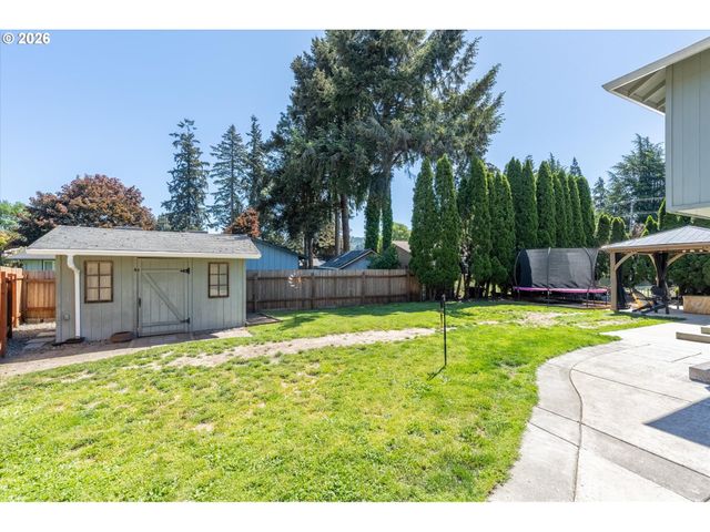 230 VALLEY Way, Woodland, WA 98674