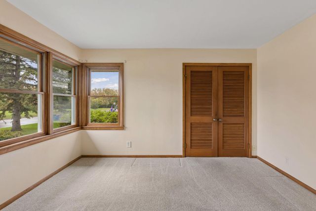 124 Natchez Avenue N, Golden Valley, MN 55422