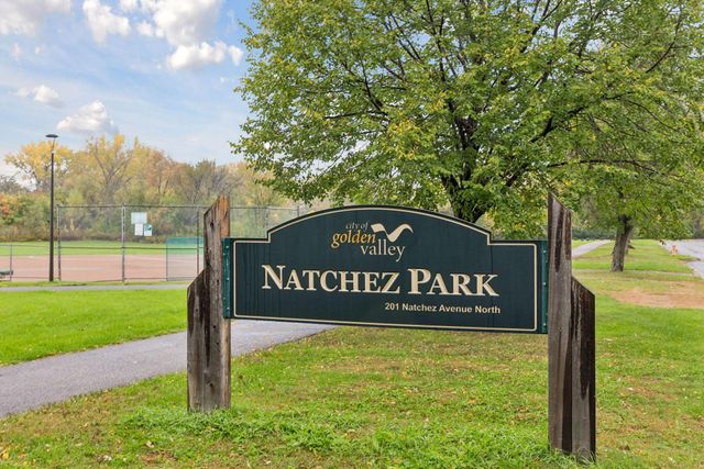 124 Natchez Avenue N, Golden Valley, MN 55422