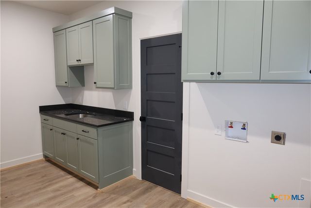 16026 Honey Ridge Drive, Holland, TX 76534