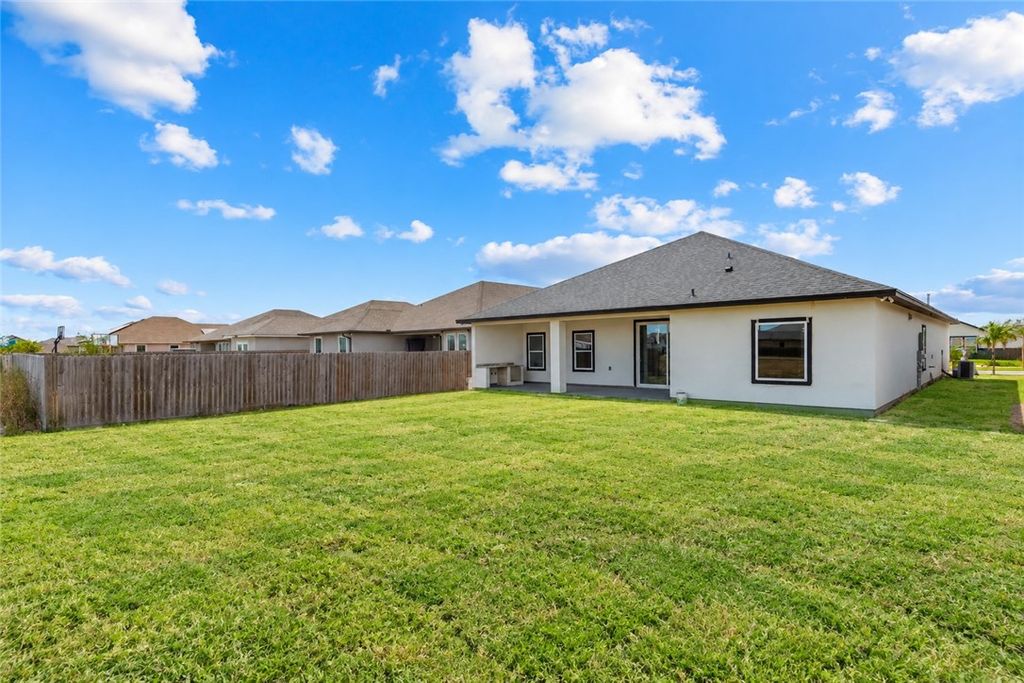 7718 Sophia Dr, Corpus Christi, TX 78414 — photo 5