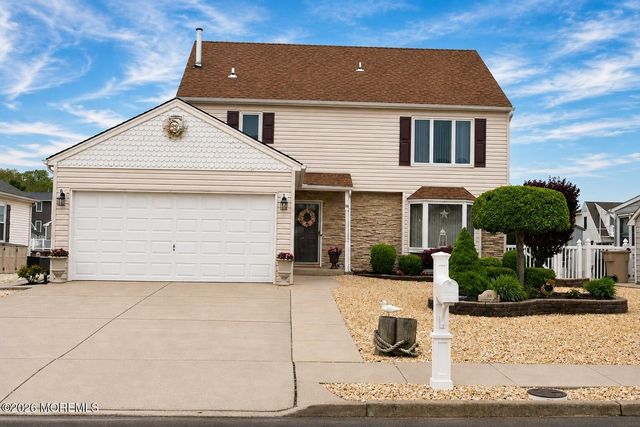 88 Storm Jib Court, Bayville, NJ 08721