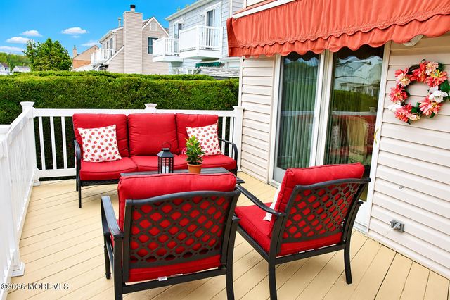 88 Storm Jib Court, Bayville, NJ 08721