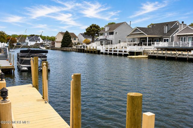 88 Storm Jib Court, Bayville, NJ 08721