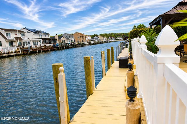 88 Storm Jib Court, Bayville, NJ 08721