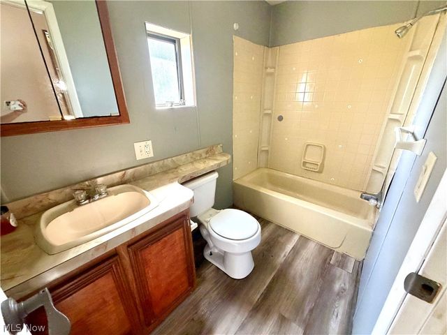 215 Sheldon Avenue, Marietta, OH 45750