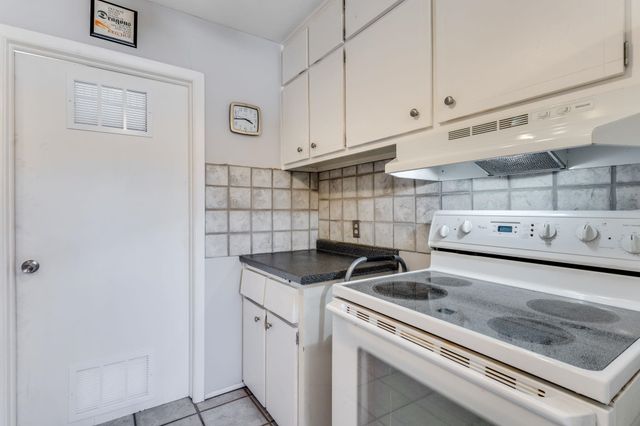 3314 S Gow St, Wichita, KS 67217