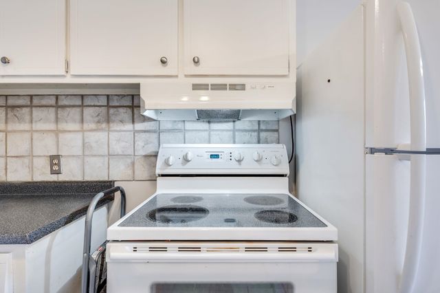 3314 S Gow St, Wichita, KS 67217