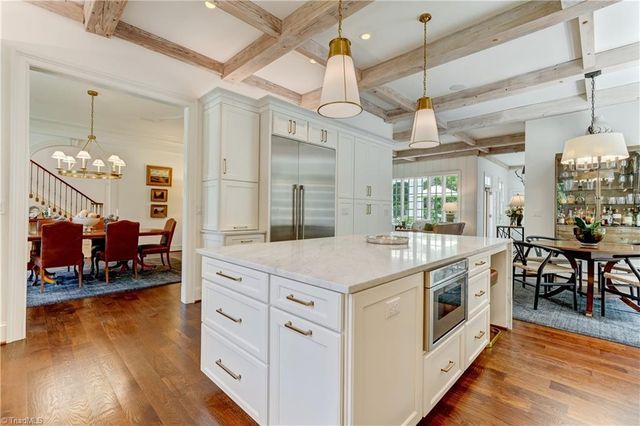 1 Captains Point, Greensboro, NC 27455
