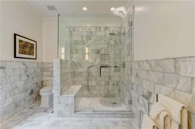 1 Captains Point, Greensboro, NC 27455