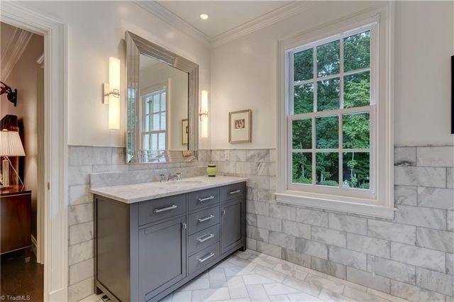 1 Captains Point, Greensboro, NC 27455