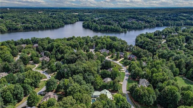 1 Captains Point, Greensboro, NC 27455
