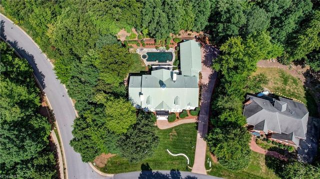 1 Captains Point, Greensboro, NC 27455