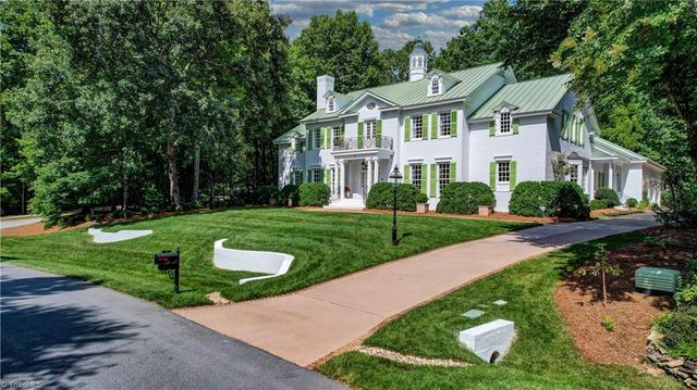 1 Captains Point, Greensboro, NC 27455