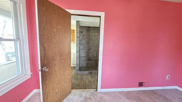 930 Albemarle Street, Saint Paul, MN 55117