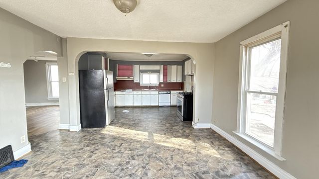 930 Albemarle Street, Saint Paul, MN 55117