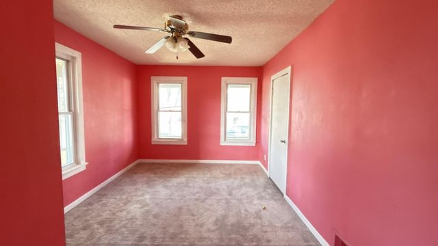 930 Albemarle Street, Saint Paul, MN 55117