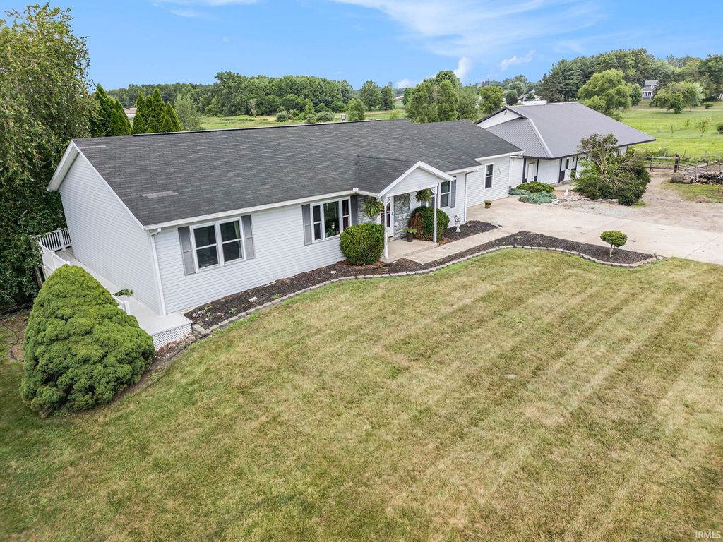 15981 County Road 22, Middlebury, IN 46540