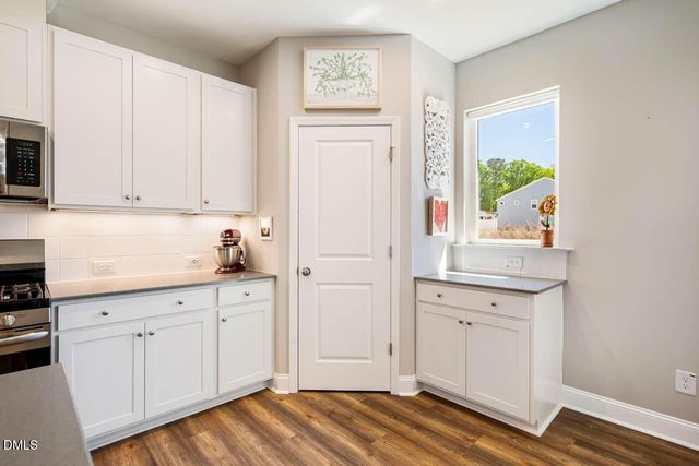 199 Deardom Way, Chapel Hill, NC 27516