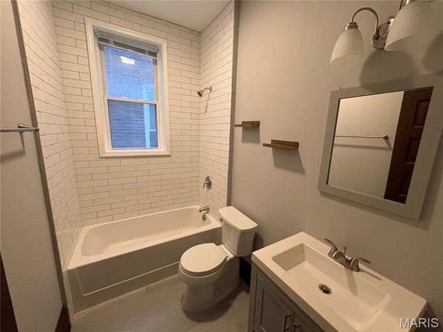 1850 Russell Boulevard, St Louis, MO 63104