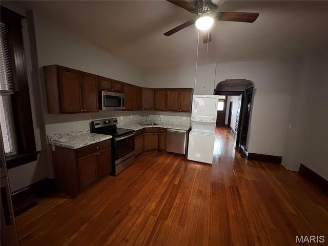 1850 Russell Boulevard, St Louis, MO 63104