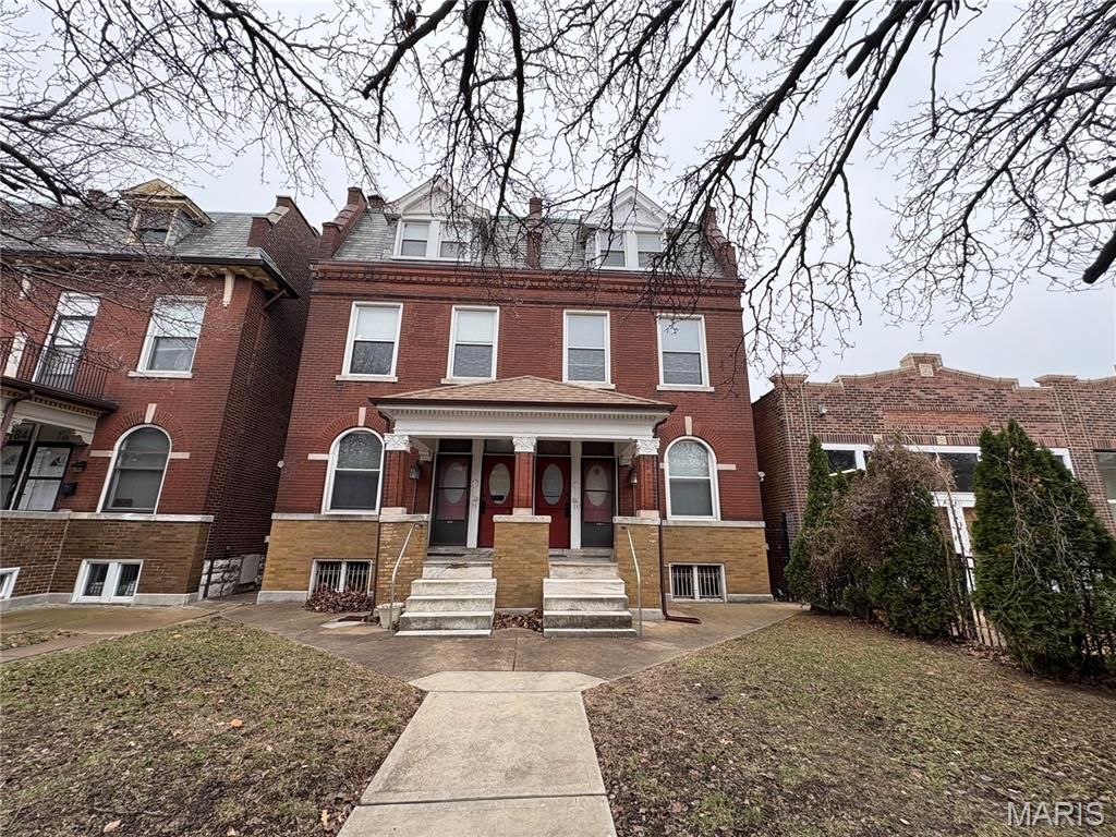 1850 Russell Boulevard, St Louis, MO 63104