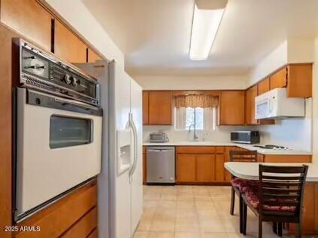 6449 E DES MOINES Street, Mesa, AZ 85205