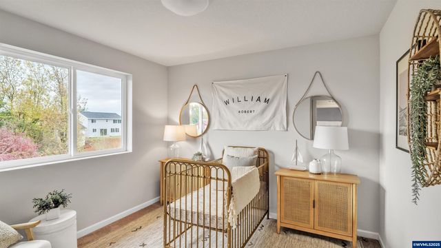 582 Withers Ct SE, Albany, OR 97322