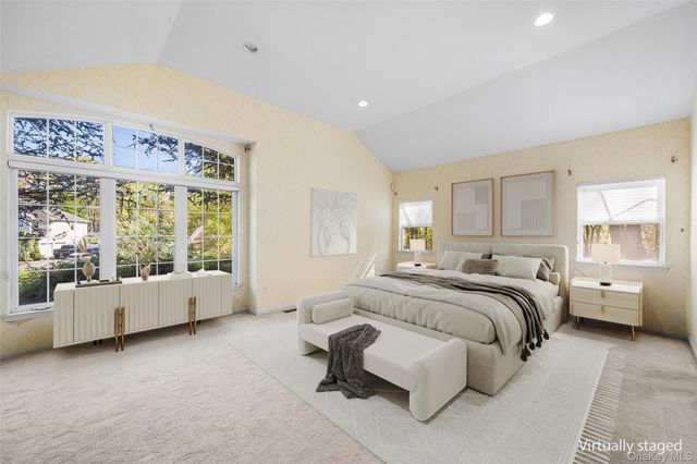 3 Heidi Lane, Mount Sinai, NY 11766