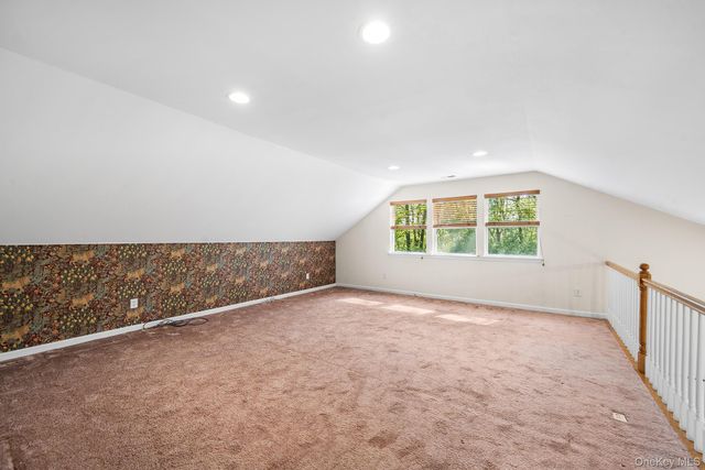 3 Heidi Lane, Mount Sinai, NY 11766