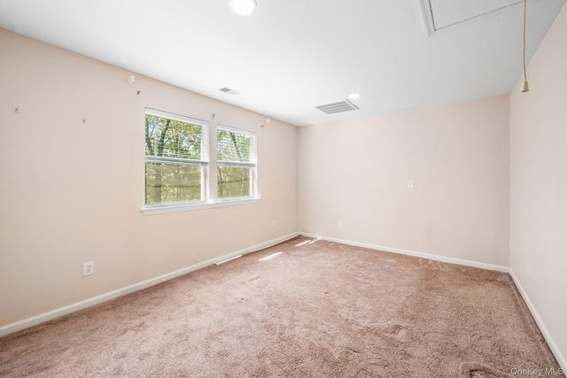 3 Heidi Lane, Mount Sinai, NY 11766