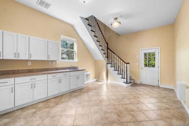3 Heidi Lane, Mount Sinai, NY 11766