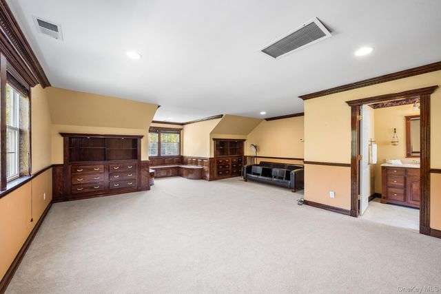 3 Heidi Lane, Mount Sinai, NY 11766