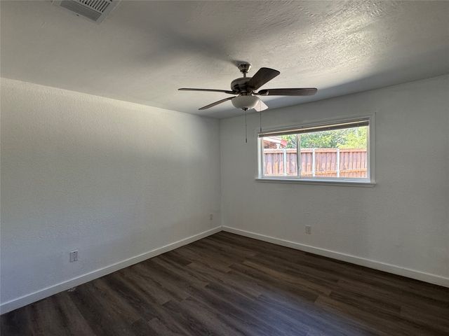 3549 Rio Grande Circle, Dallas, TX 75233