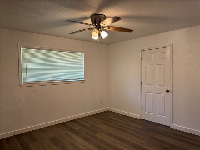 3549 Rio Grande Circle, Dallas, TX 75233