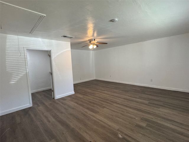 3549 Rio Grande Circle, Dallas, TX 75233