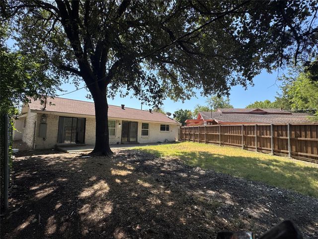 3549 Rio Grande Circle, Dallas, TX 75233