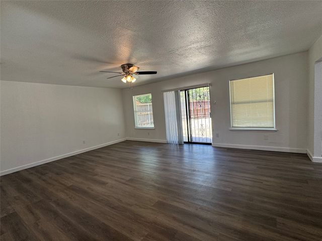 3549 Rio Grande Circle, Dallas, TX 75233